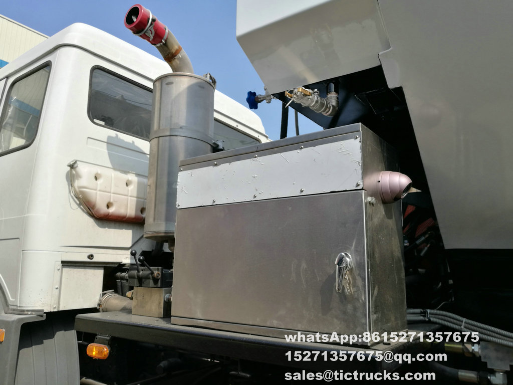 BeiBen Bulk explosive trucks-20T.jpg