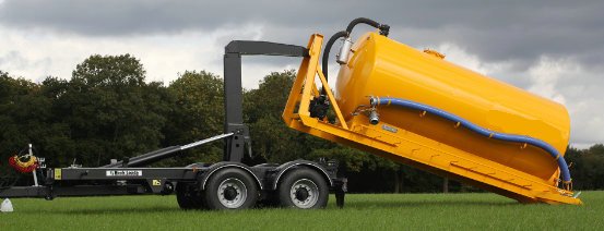 hook vaccum tanker body -15000Liters hook mounted.jpg