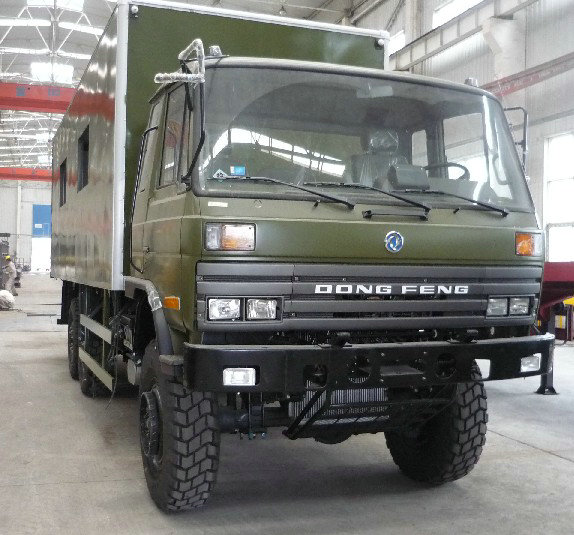  Dong Run Offroad Military All Terrain 6x6 Ambulance Mobile Clinic Vehicle 