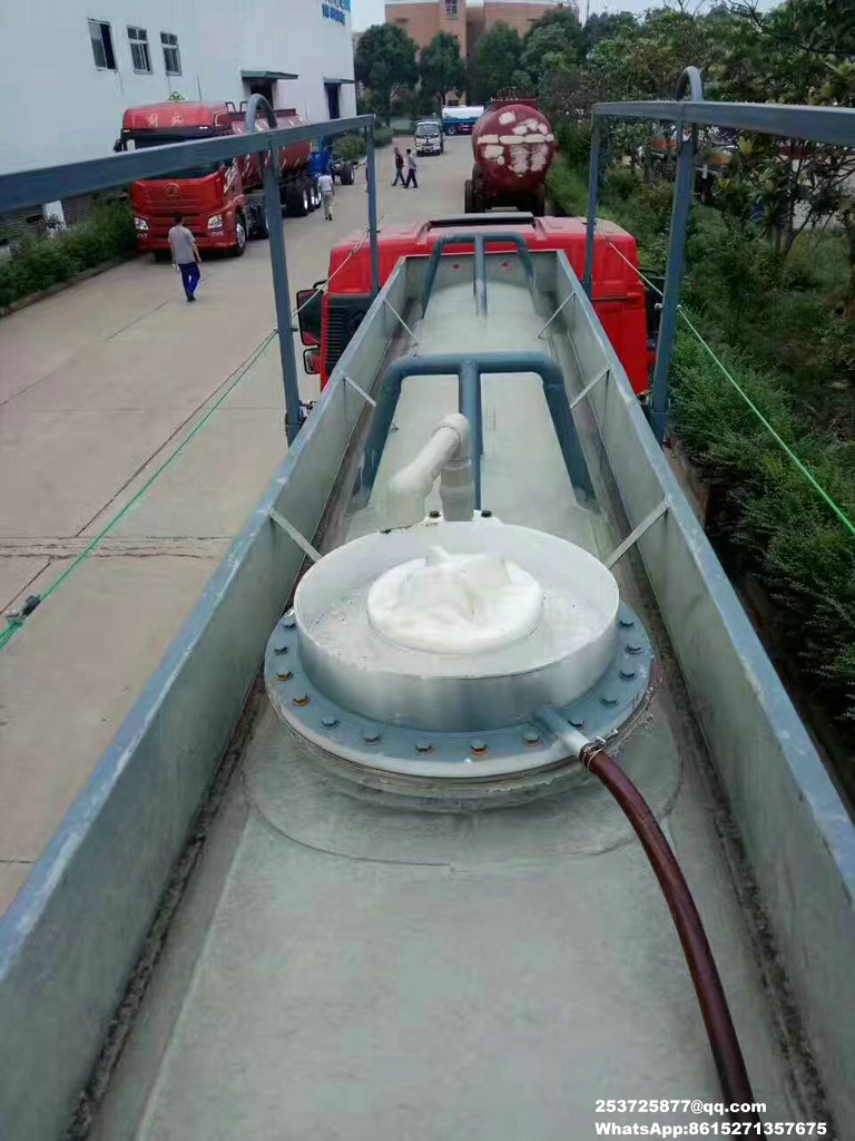 tri axles Hydrochloric acid -39000liter-.jpg