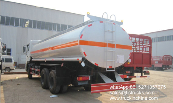 Dongfeng Fuel Truck Tanker_1.jpg