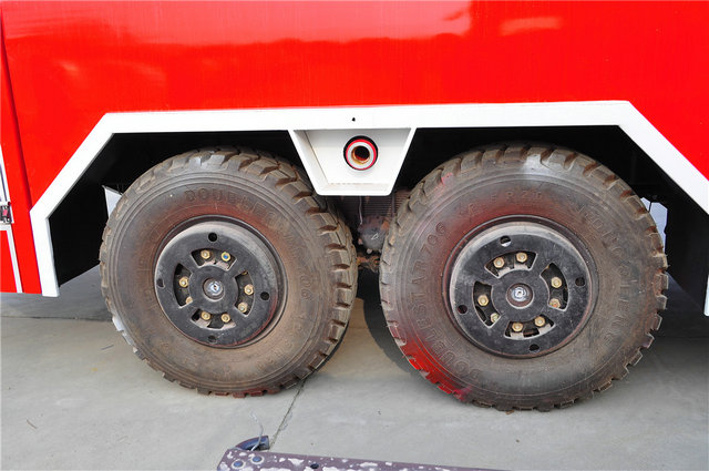 6x6 fire truck-7900L-VP_1