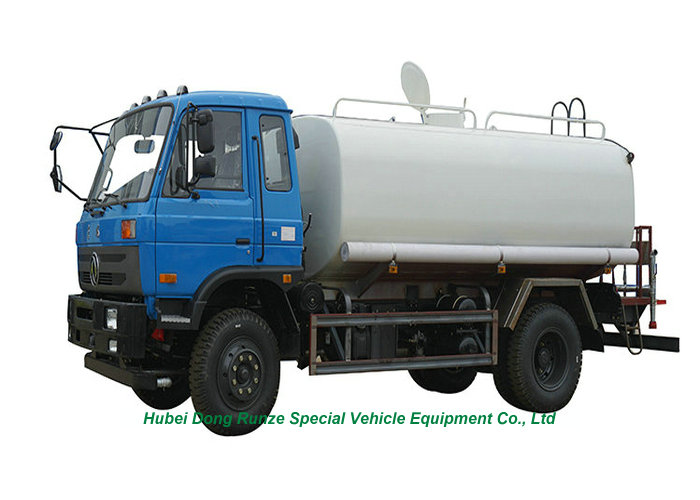 Wholesale Dongfeng 4X4 Offroad Fuel Bowser for Express Refueling Fuel  Diesel with Oil Tank 5000 Liters in Chinese - Hubei Dong Runze Special  Vehicle Equipment Co., Ltd