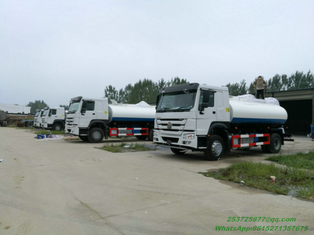 5 untis HOWO RHD water tanker 10000liter export to PK