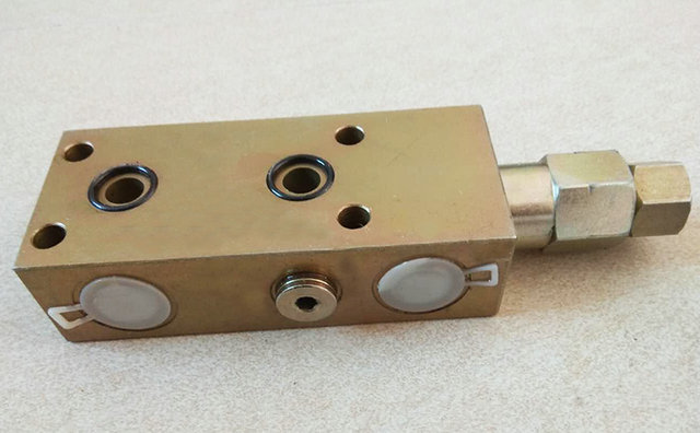 cylinder balancing valve-08-5330GF2