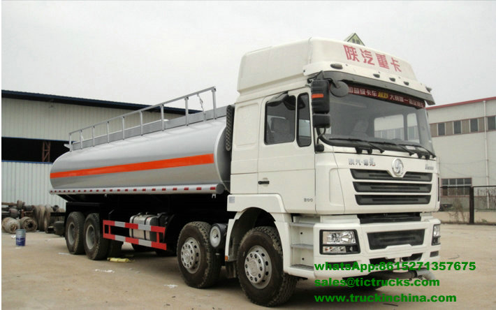  F3000 Shacman oil delivery tanker