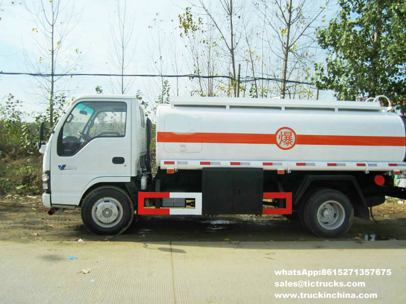 computer ISUZU refueling truck 5000L 