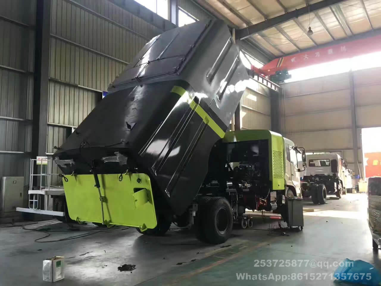 dongfeng road sweeper-16100liter_1.jpeg