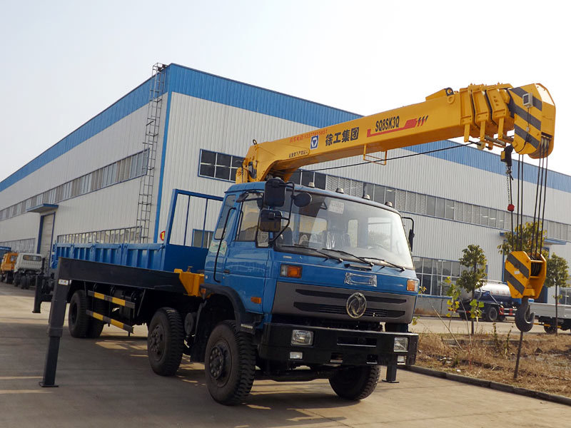 Dongfeng 15 Ton Tipper Dump Truck Mounted With Crane 8 Ton