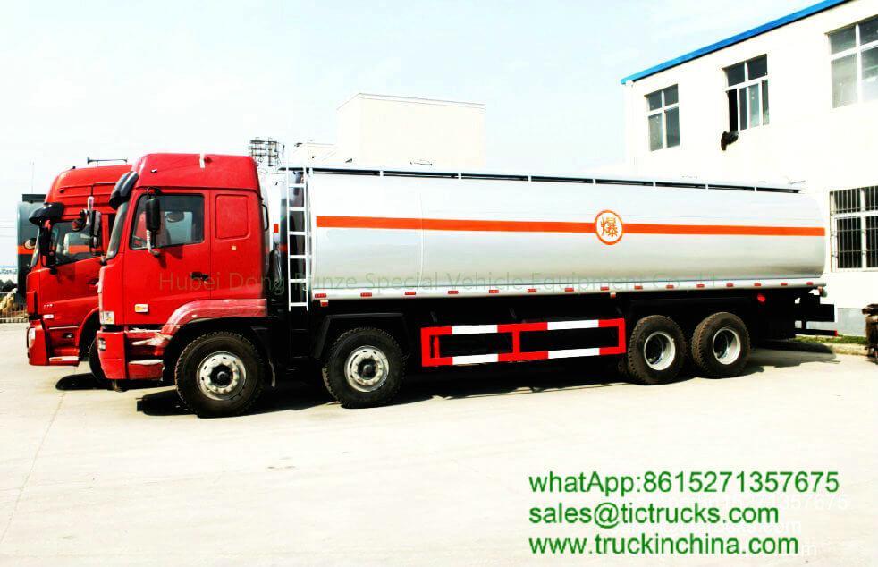 CAMC Fuel Tanker Truck Capacity of 20000L -30000L