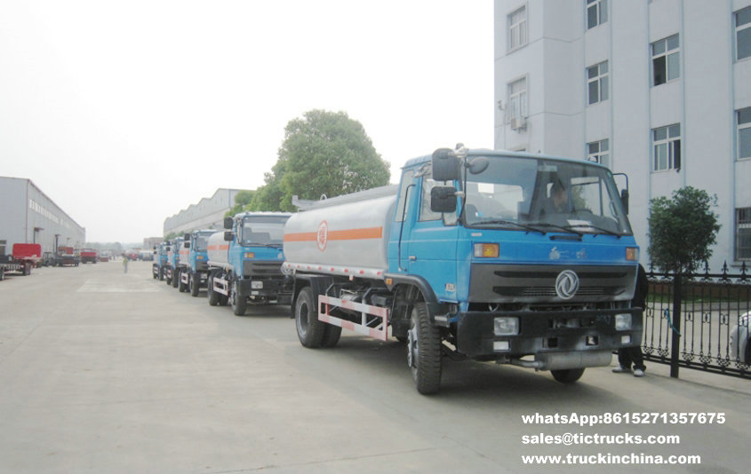 Dongfeng 4x2 Refuelling Fuel Tanker Truck Capacity 10000L 3_1.jpg