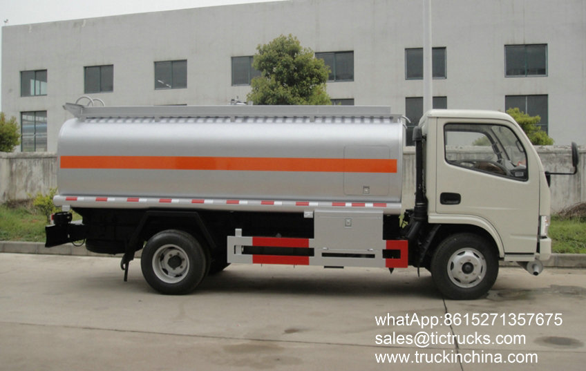 Dongfeng 4x2 Mini Oil Delivery Truck Capacity 6000L 2_1.jpg