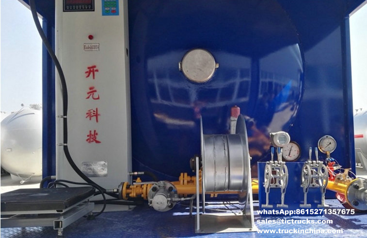 k LPG bobtail with filling scale_1.jpg