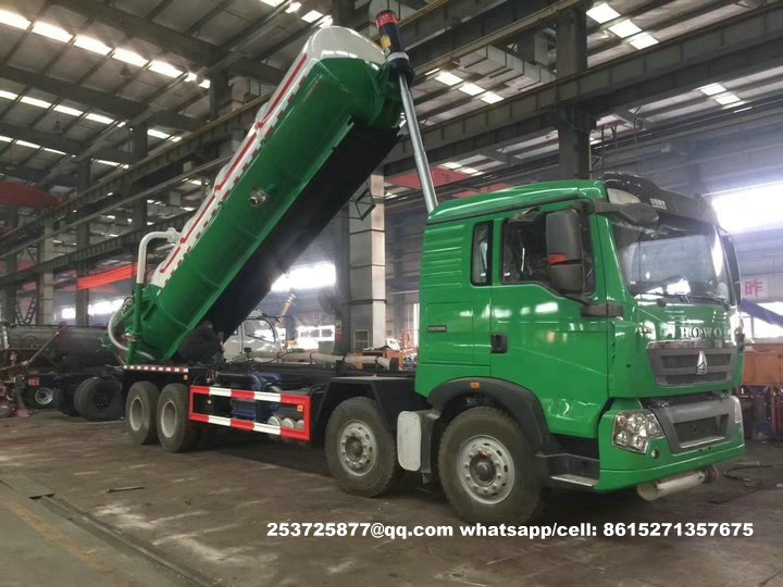 HOWO 8x4 vacuum sewage suction tank truck for sale