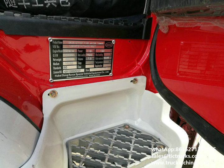 fire pump water 1200Gallon-11cbm water tank lorry truck.jpg