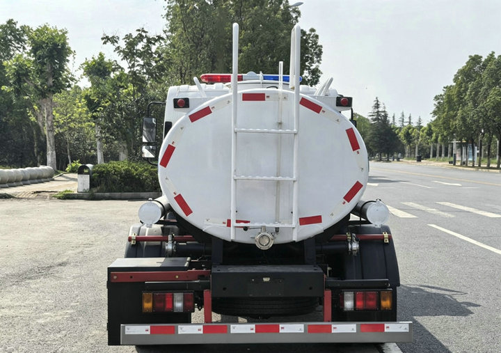 Stainless Steel Dust Control Water Bowser Sprinkler Truck (8)