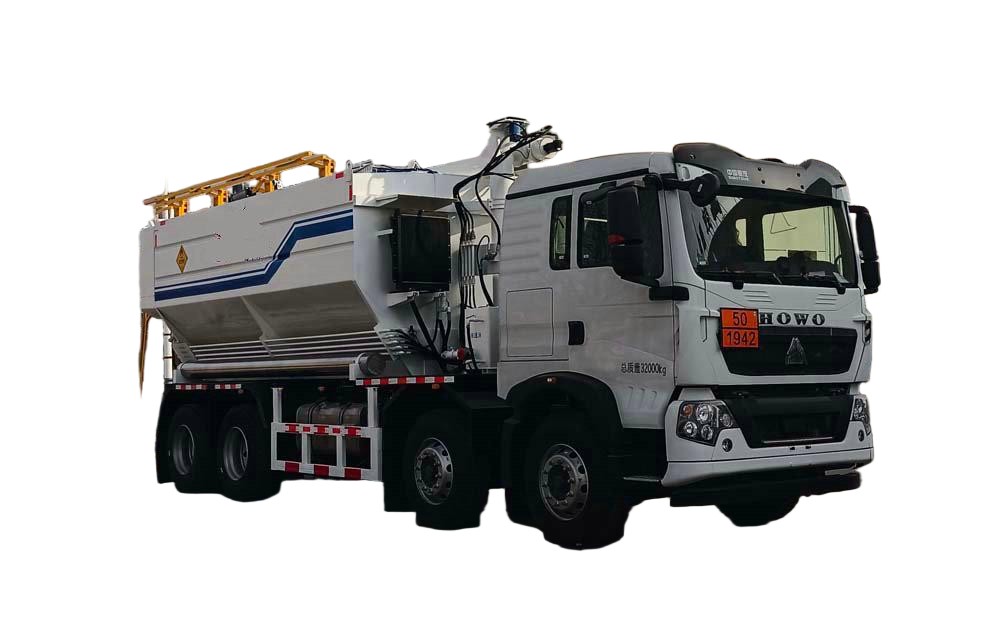 HOWO 17T Top Auger On-site ANFO Bulk Explosives Mixing And Charging Truck