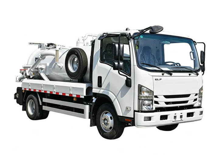 Isuzu Sewer Vacuum Jetting Flushing And Cleaning Truck 2000L Sewage+1500L Clean Water 