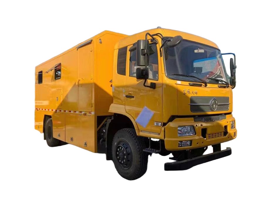 DFAC Offroad 4x4 Mobile Kitchen Truck 