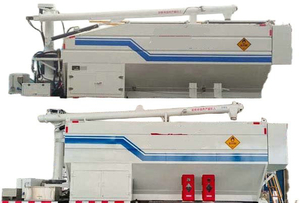HOWO 17T Top Auger On-site ANFO Bulk Explosives Mixing And Charging Truck