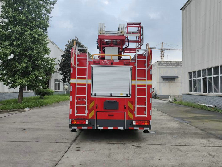 Beiben 18m Aerial Ladder Rescue Specialized Fire Truck (6)