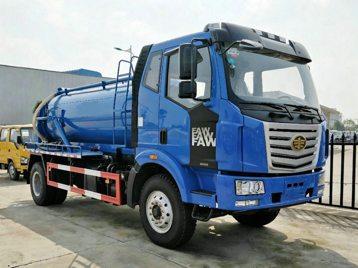 FAW Sewer Vacuum Sewage Suction Truck 8KL (6)