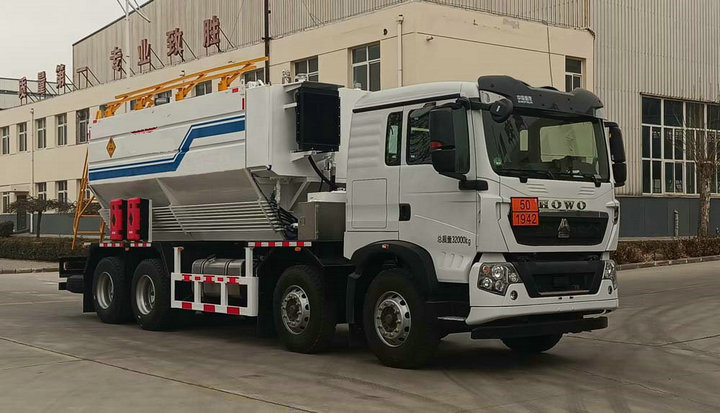 ANFO emulsion Explosive Delivery Truck for Onsite Mixing and Loading (1) ANFO emulsion Explosive Delivery Truck for Onsite Mixing and Loading (1)