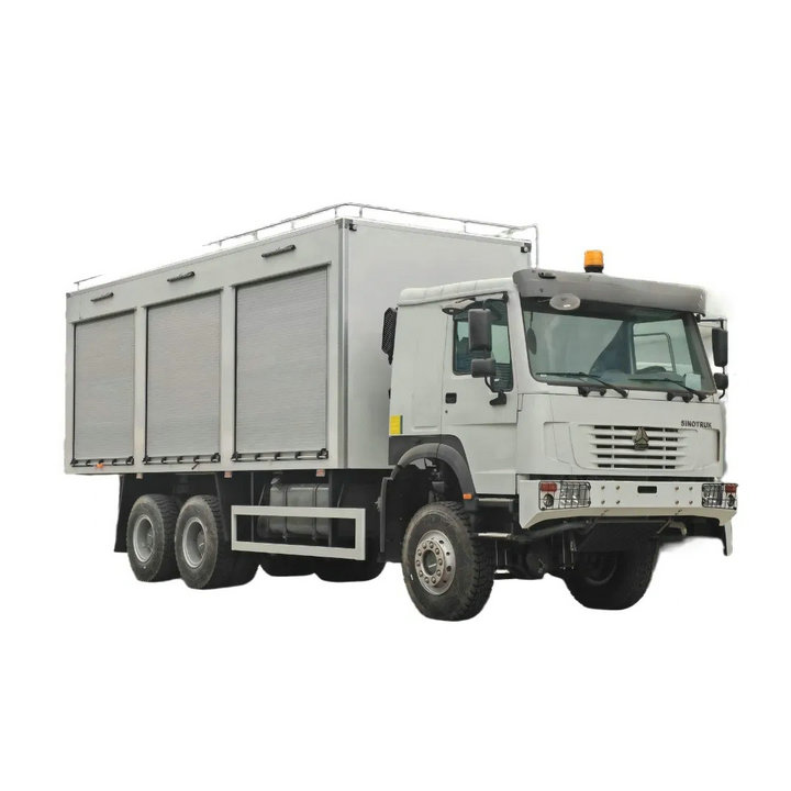 HOWO Off Road AWD 6X6 Maintenance Workshop Lube Service Truck