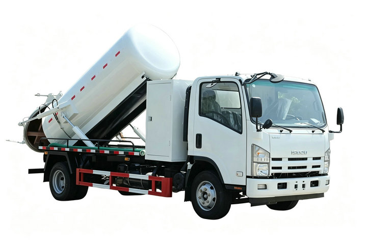 700P 7000L Isuzu Waste Water Suction Sewage Truck with Battioni Pump MEC6500P