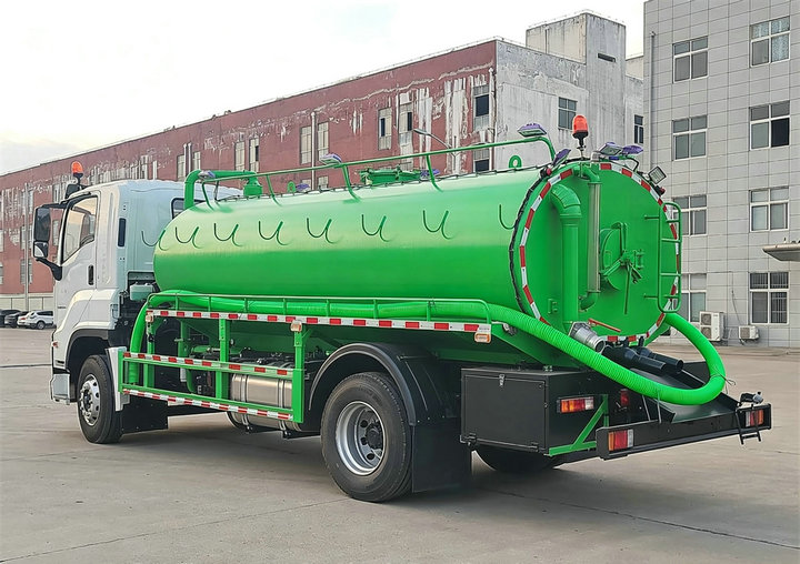 ISUZU FVR Septic Vacuum Truck (8)