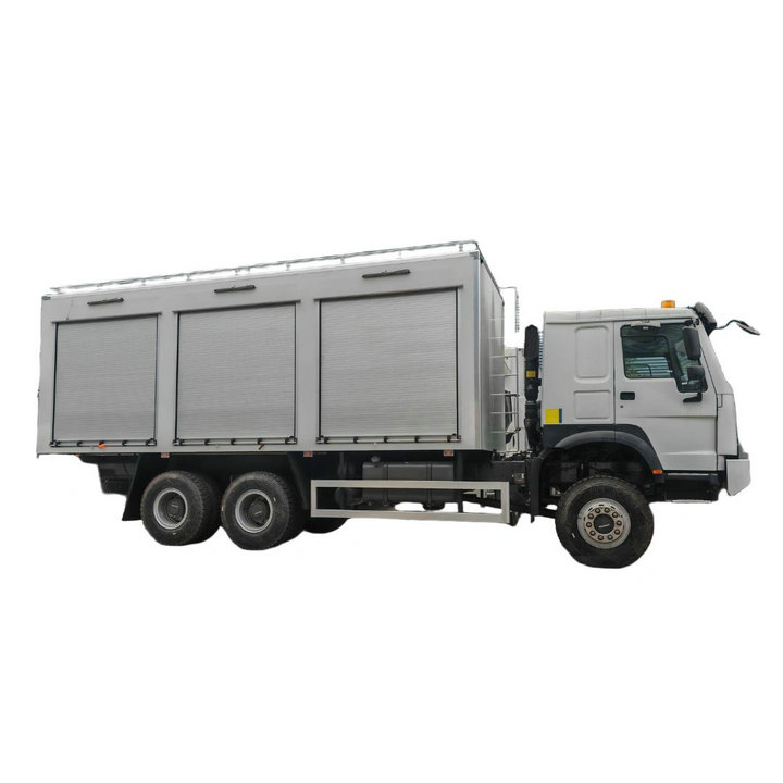 HOWO Off Road AWD 6X6 Maintenance Workshop Lube Service Truck