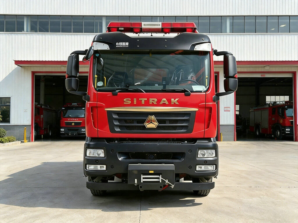 HOWO SITRAK Emergency Lighting Rescue Fire Truck 4500L water 1600L foam (5)