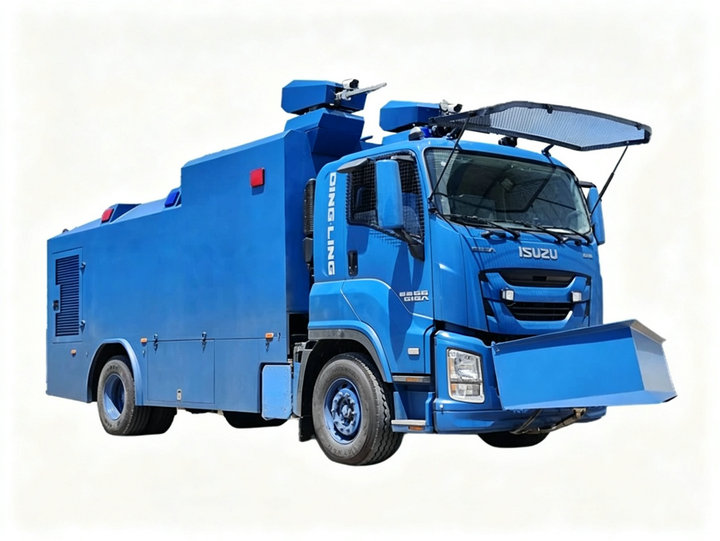 ISUZU GIGA Anti Riot Armored Water Cannon Truck