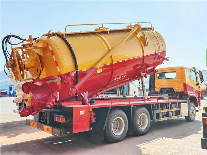HOWO Combined sewer jetting and vacuum trucks (9)