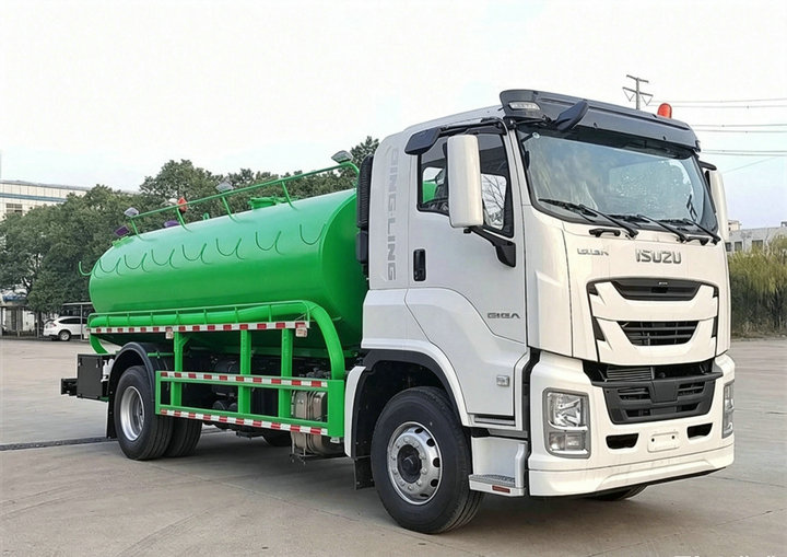 ISUZU FVR Septic Vacuum Truck (1)