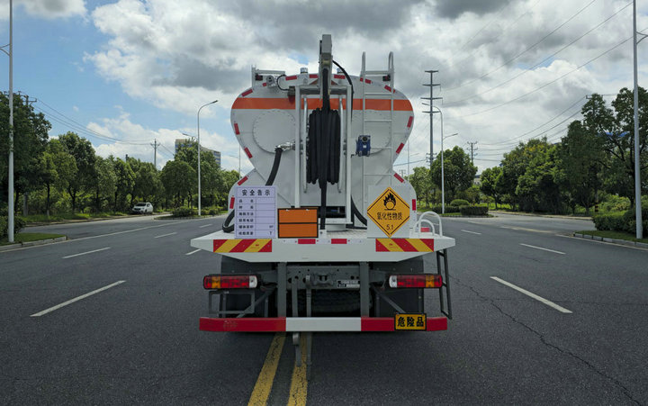 Mining Blasting ANFO Bulk Explosives ANFO Mix Units truck (26)