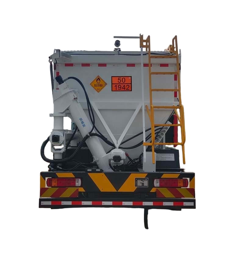 HOWO 8T On-site Mixed Granular ANFO Bulk Explosives Mixing And Charging Truck