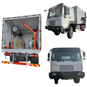 Customize HOWO 4X4 AWD Maintenance Lorry Mobile Workshop Lube Truck 