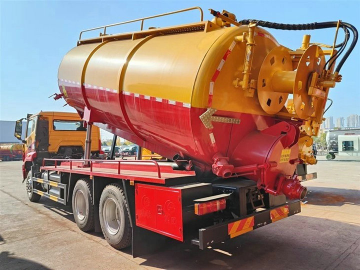 HOWO Combined sewer jetting and vacuum trucks (10)