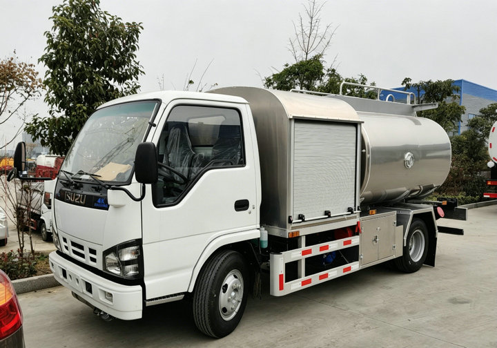ISUZU 600P Aircraft Refueling Aluminum Tanker Jet Oil Refueling Truck with Helicopter Fuel Dispenser 