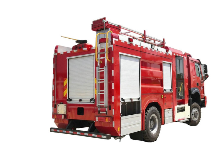 HOWO 4×4 AWD Fire Fighting Truck 3600L Water + 1100L Foam 