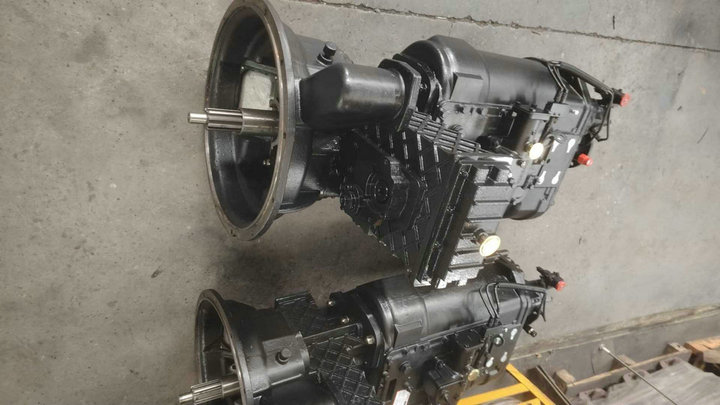 12JSD PTO Intermediate Sandwich Split Shaft Power Take off (3)