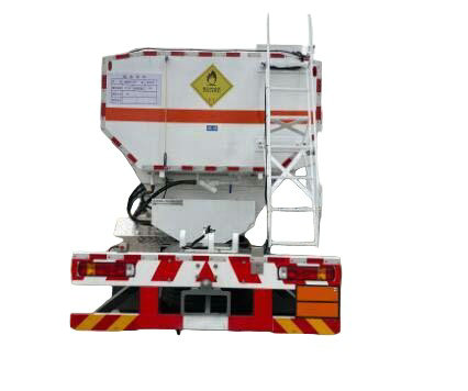 HOWO Dry Hole On-site Mixed 16 T Explosives ANFO Truck Mixing And Charging Truck 