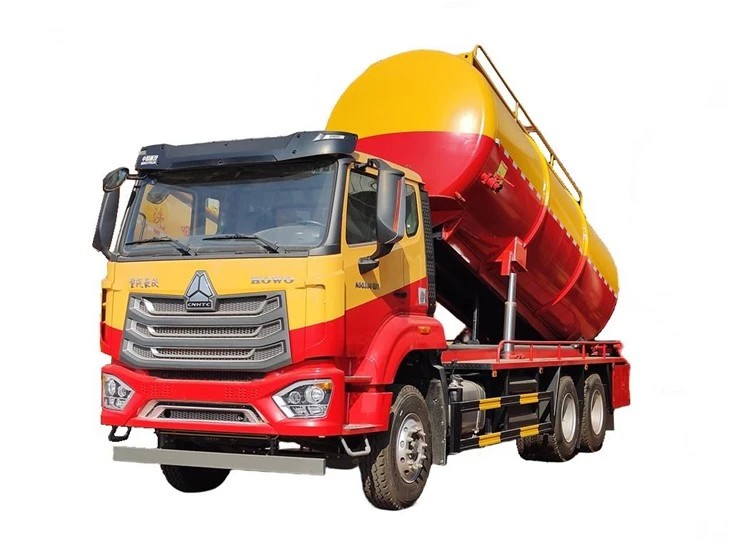 HOWO Combined Sewer Jetting And Vacuum Trucks 9000L Sewage 6000L Clean Water 