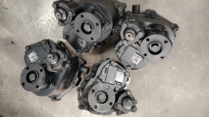 QH70-12 FAST 12JS PTO 1