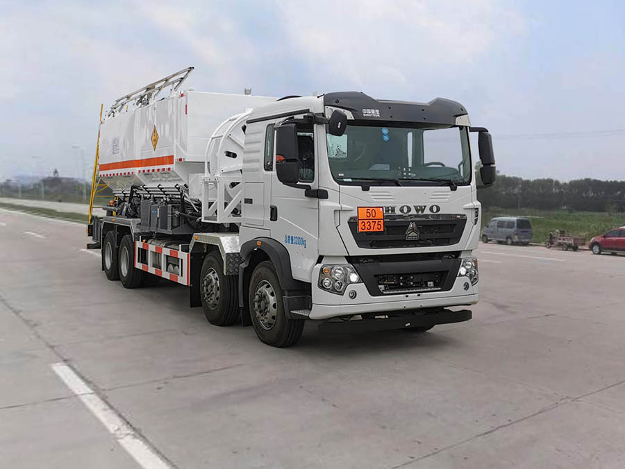 HOWO 12-13T On-site Heavy Emulsion ANFO Bulk Explosives Auger Mixing And Charging Truck 